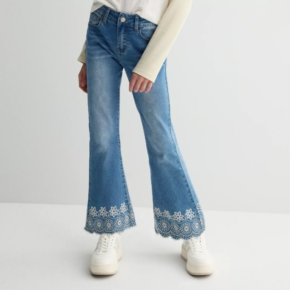 Girls Gogo Star Crochet Textured Denim Flare Pants Jeans Size 14 NWT - Picture 2 of 11